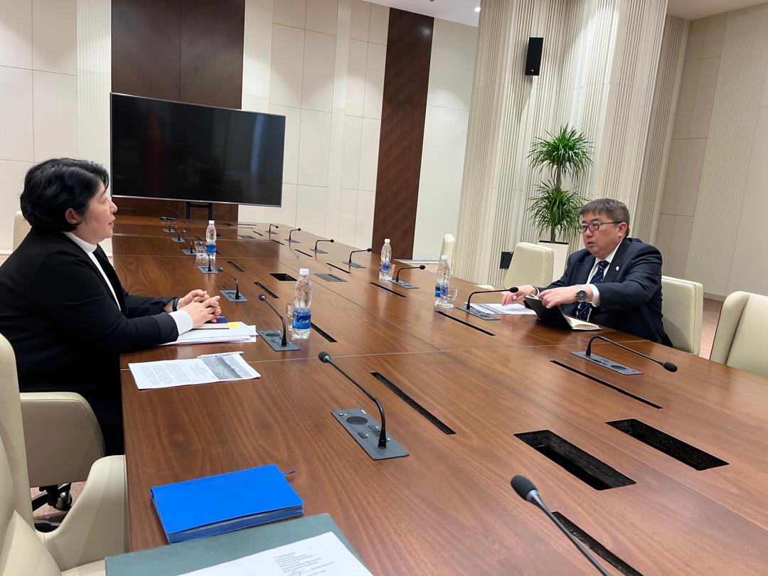 Спецпредставитель Президента Динара Кемелова провела встречу со страновым директором ВПП ООН в Кыргызстане Кожиро Накай - Изображение 2