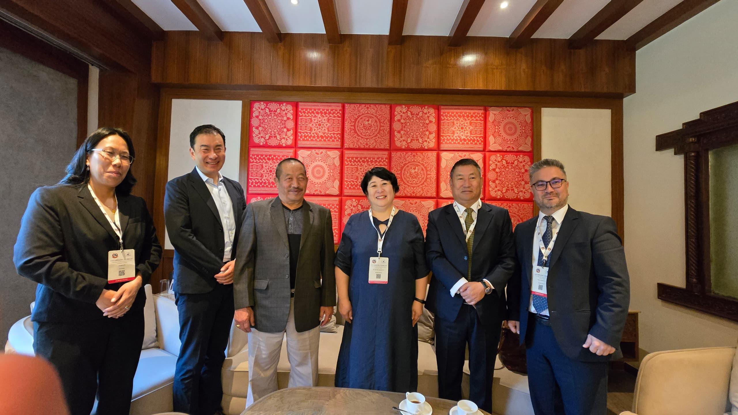 В городе Катманду, Непал прошел международный форум «Сагарматха Самбаад», на тему: «Климатические изменения, горы и будущее человечества» - Изображение 5