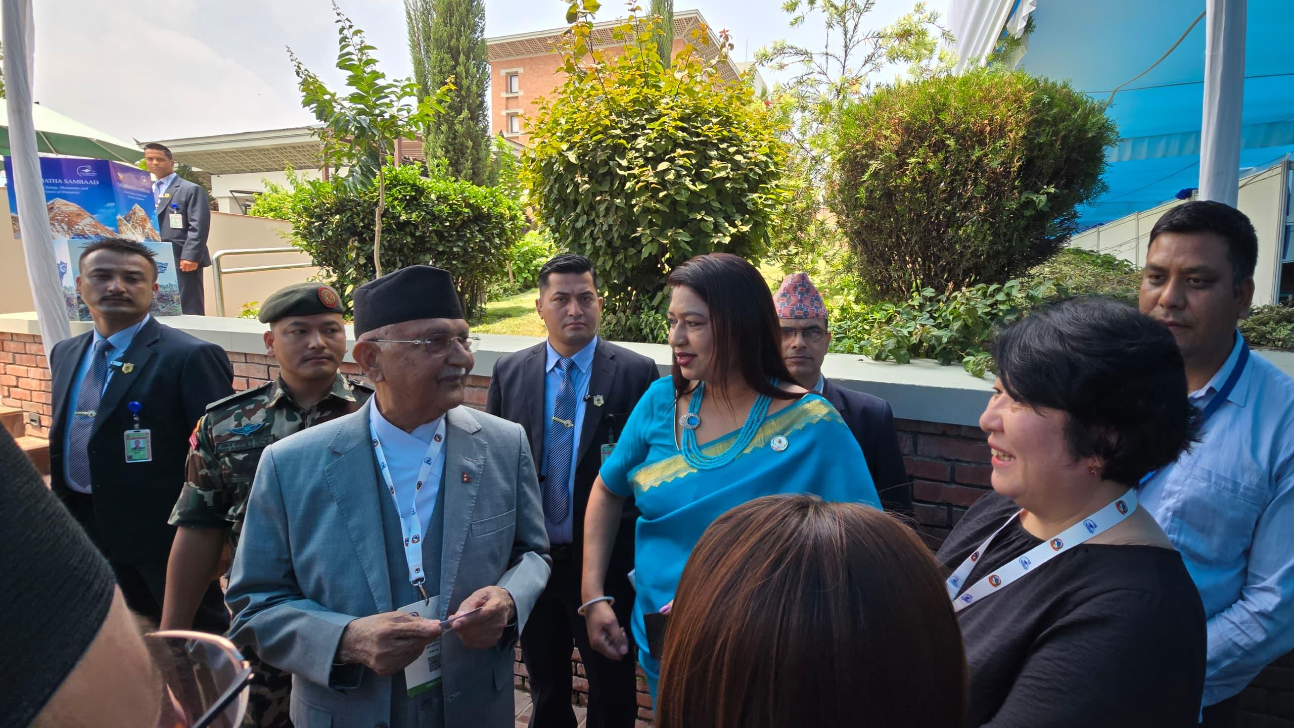 В городе Катманду, Непал прошел международный форум «Сагарматха Самбаад», на тему: «Климатические изменения, горы и будущее человечества» - Изображение 9